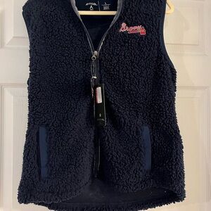 NWT women’s‎ navy zip up sherpa vest size large Atlanta Braves MLB licens…​